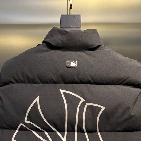 Black MLB Down Vest - Picture 6 of 8